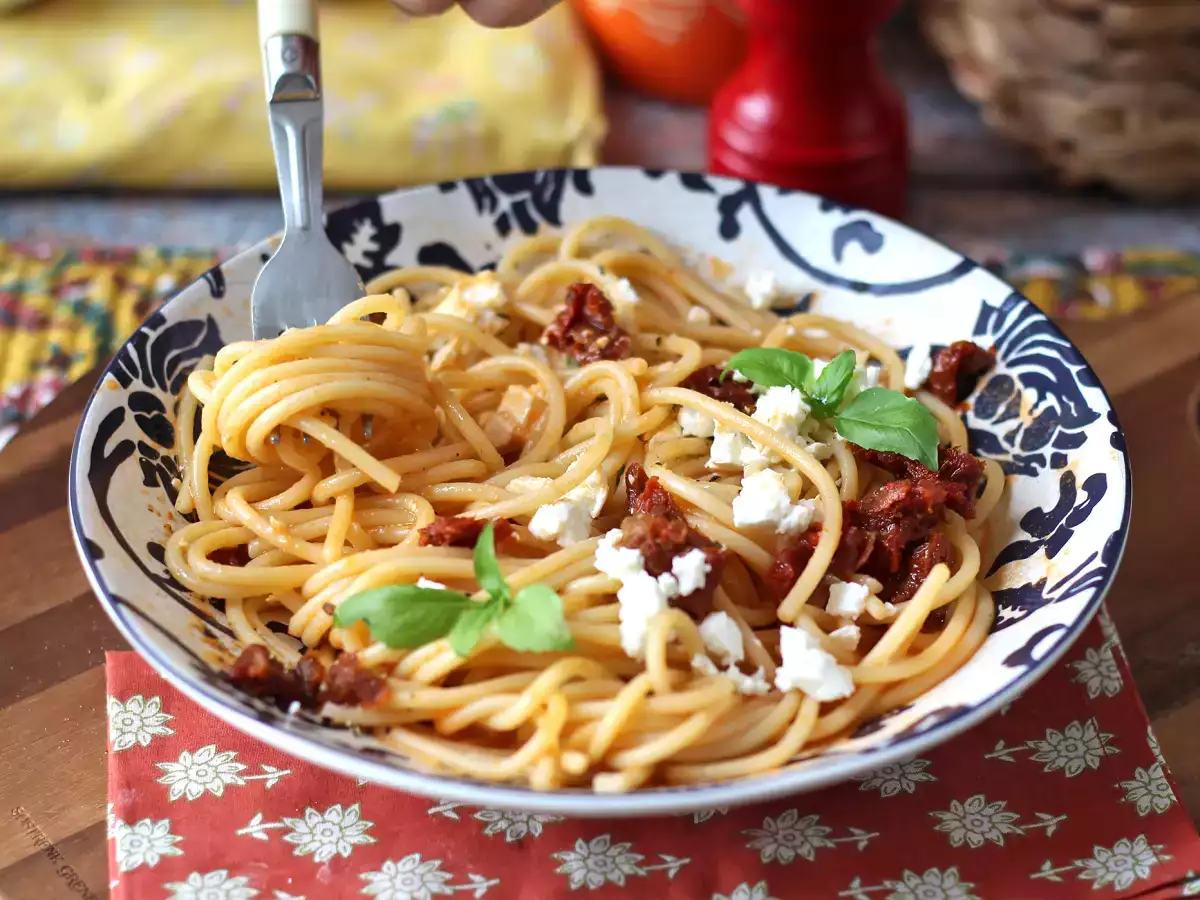 Pasta fría con gazpacho, una receta de verano fresca y sabrosa - foto 4