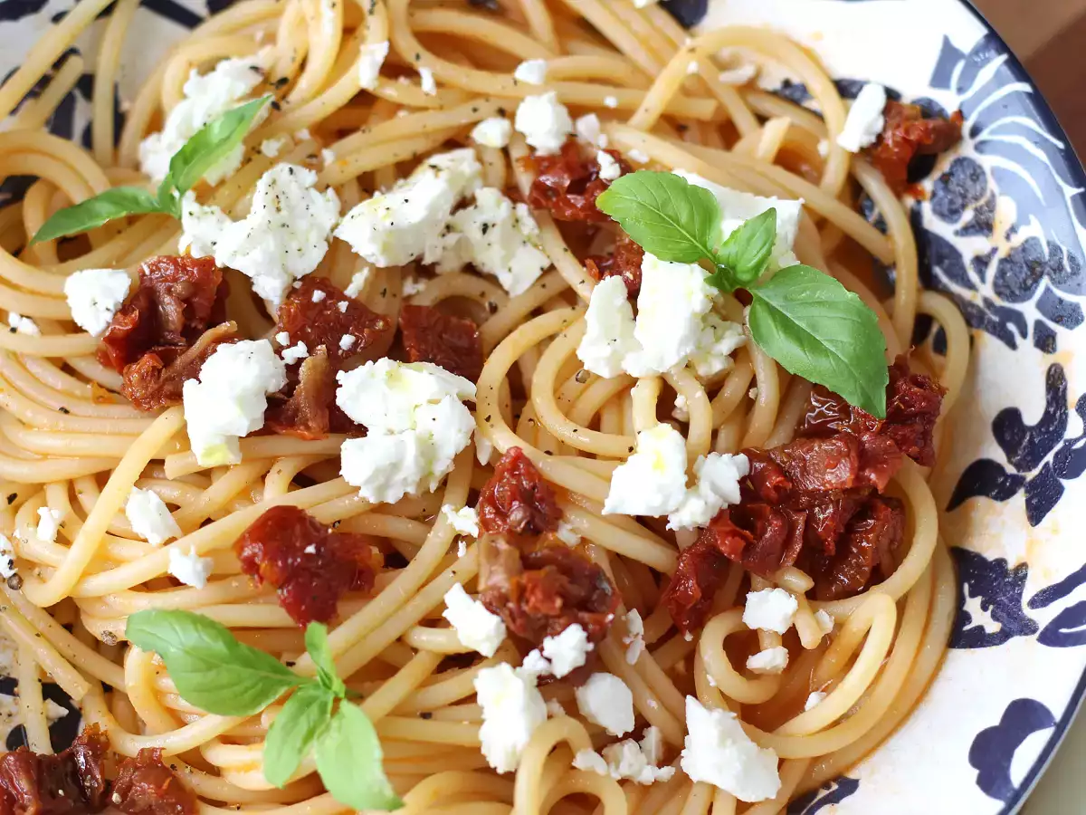 Pasta fría con gazpacho, una receta de verano fresca y sabrosa - foto 5