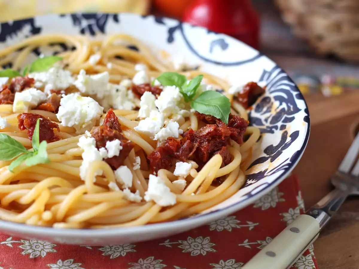 Pasta fría con gazpacho, una receta de verano fresca y sabrosa - foto 6