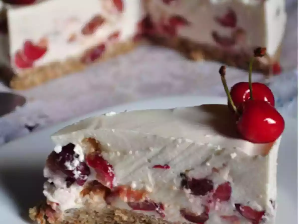 Pastel borracho de cerezas del Jerte