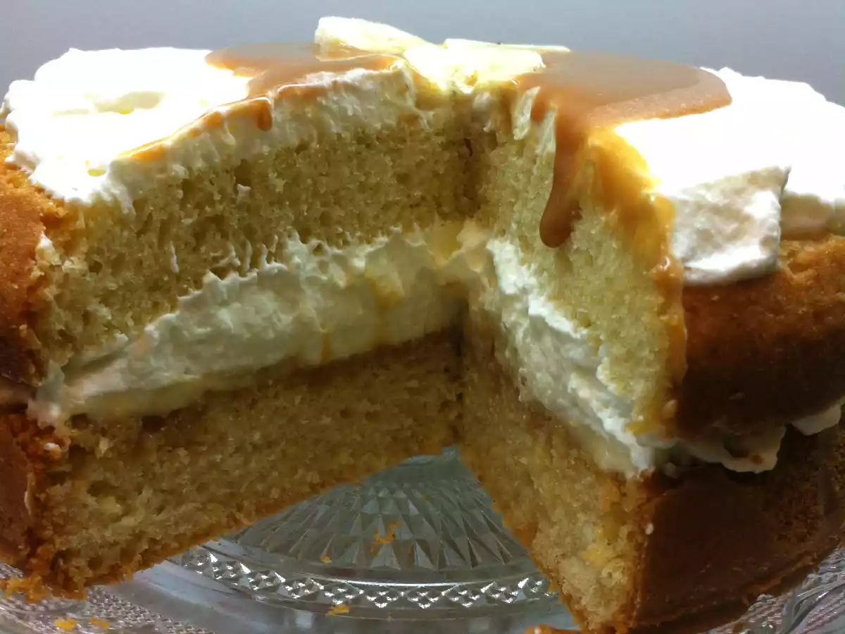 Pastel con nata, dulce de leche y plátanos, Banoffee cake