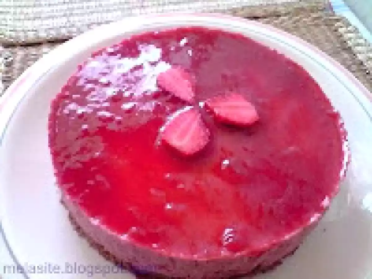 PASTEL CREMOSO DE FRESAS - foto 3