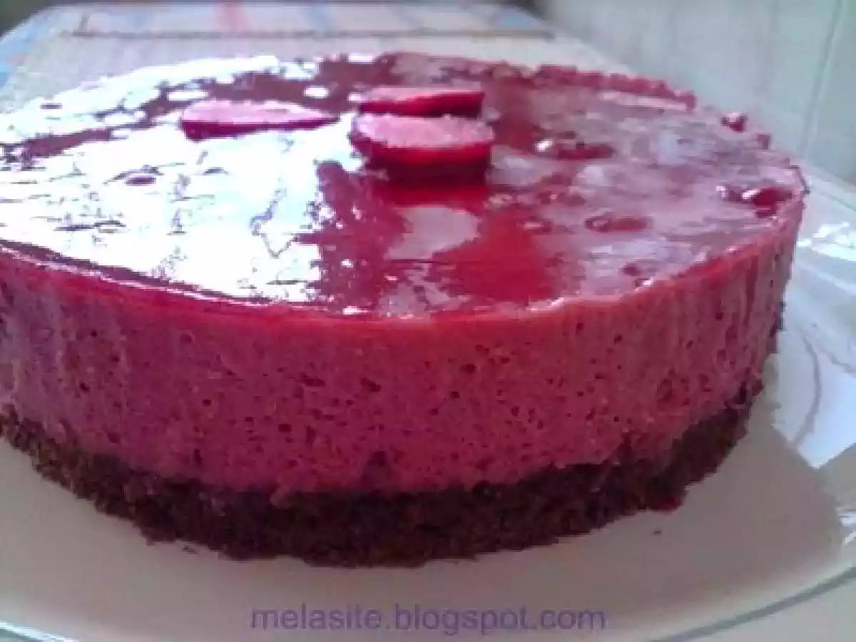 PASTEL CREMOSO DE FRESAS - foto 4