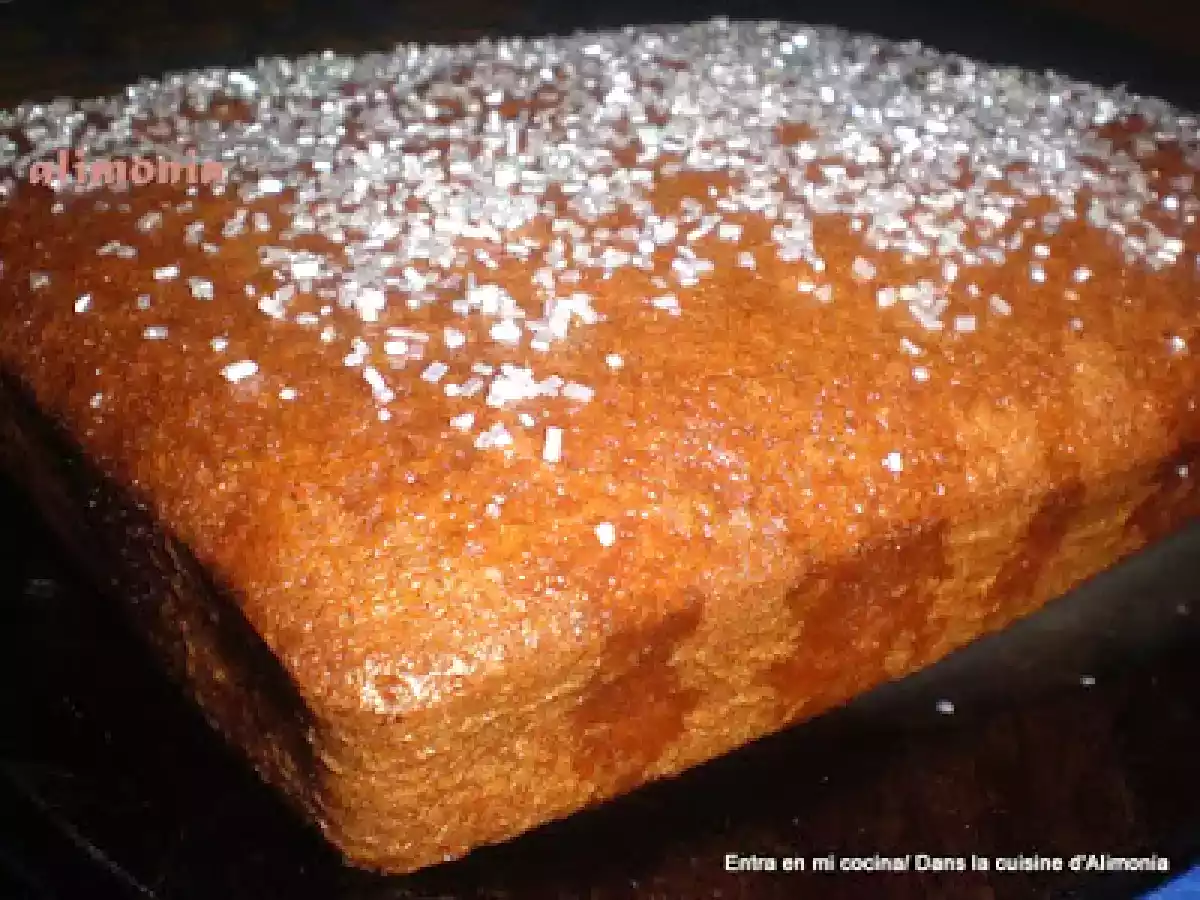 Pastel de aceite de oliva-vino blanco y limon