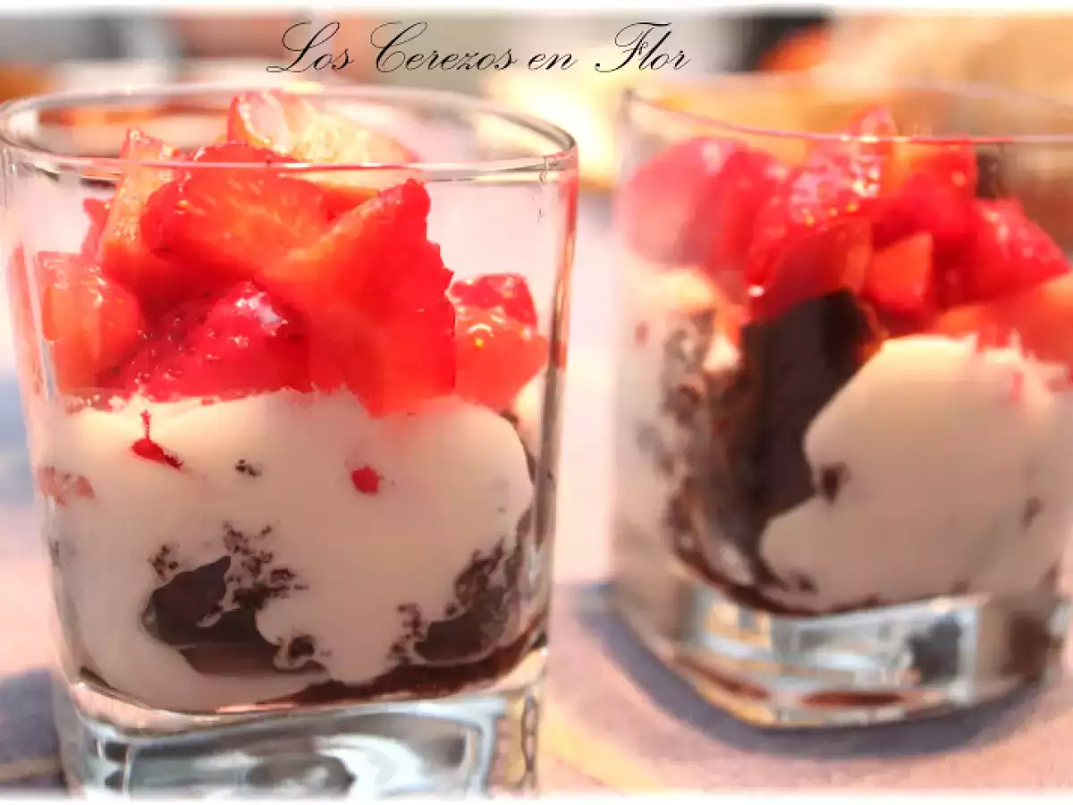 Pastel de Alcachofas y Langostinos y Copa de Fresas - foto 2