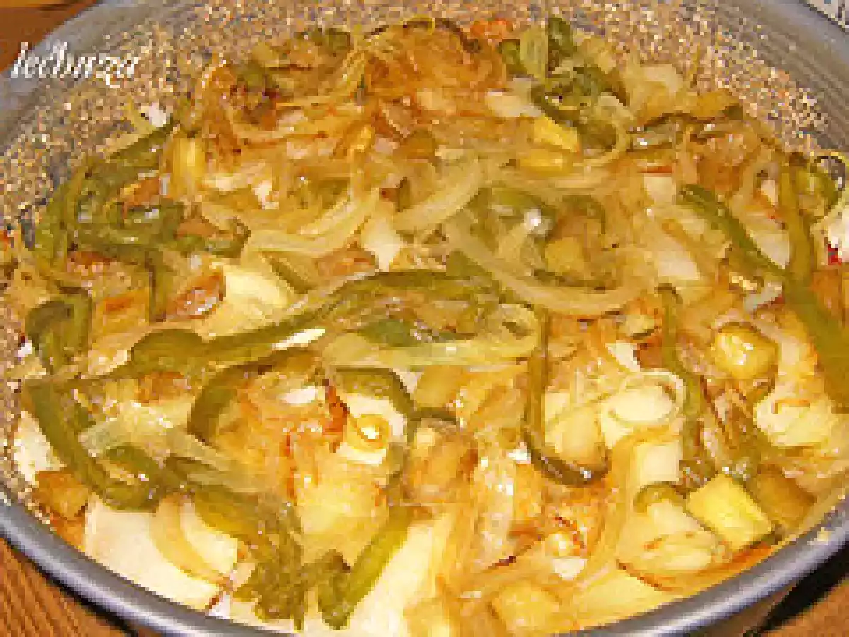 Pastel de bacalao, patatas y pimientos - foto 6