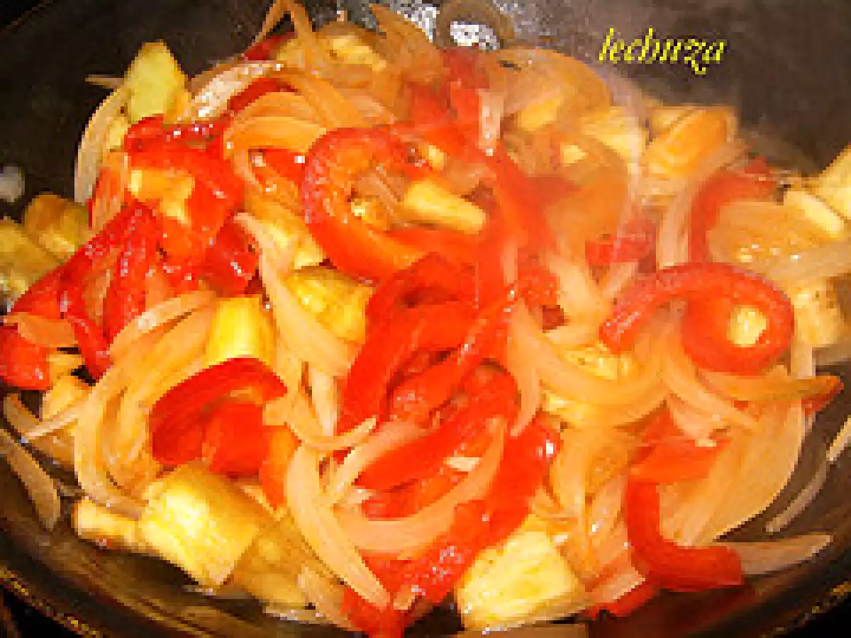 Pastel de bacalao, patatas y pimientos - foto 13