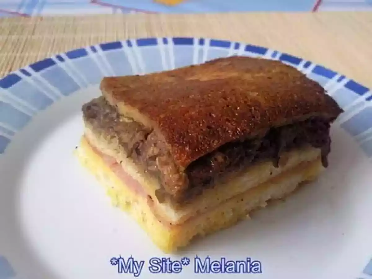 Pastel de berenjenas, york y queso