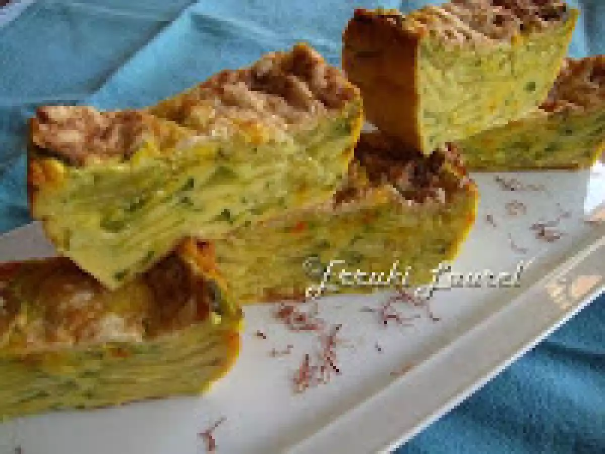 Pastel de calabacín al azafrán y queso - foto 2