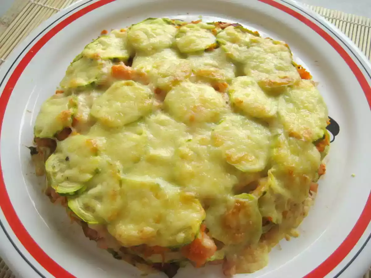 Pastel de calabacín y zanahoria al microondas