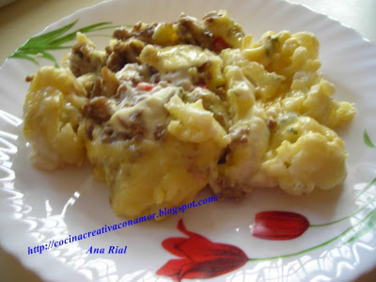 Pastel de carne gratinado con coliflor