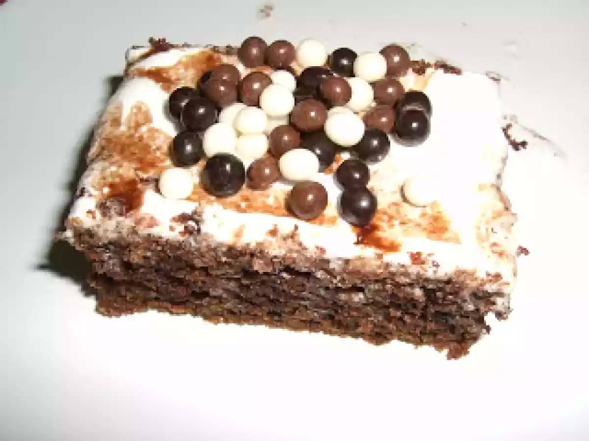 PASTEL DE CHOCOLATE CON GLASEADO DE LIMON