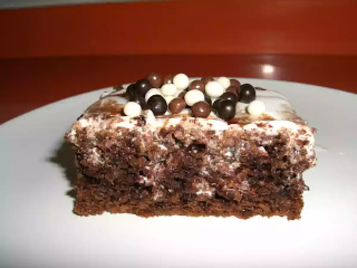 PASTEL DE CHOCOLATE CON GLASEADO DE LIMON - foto 2