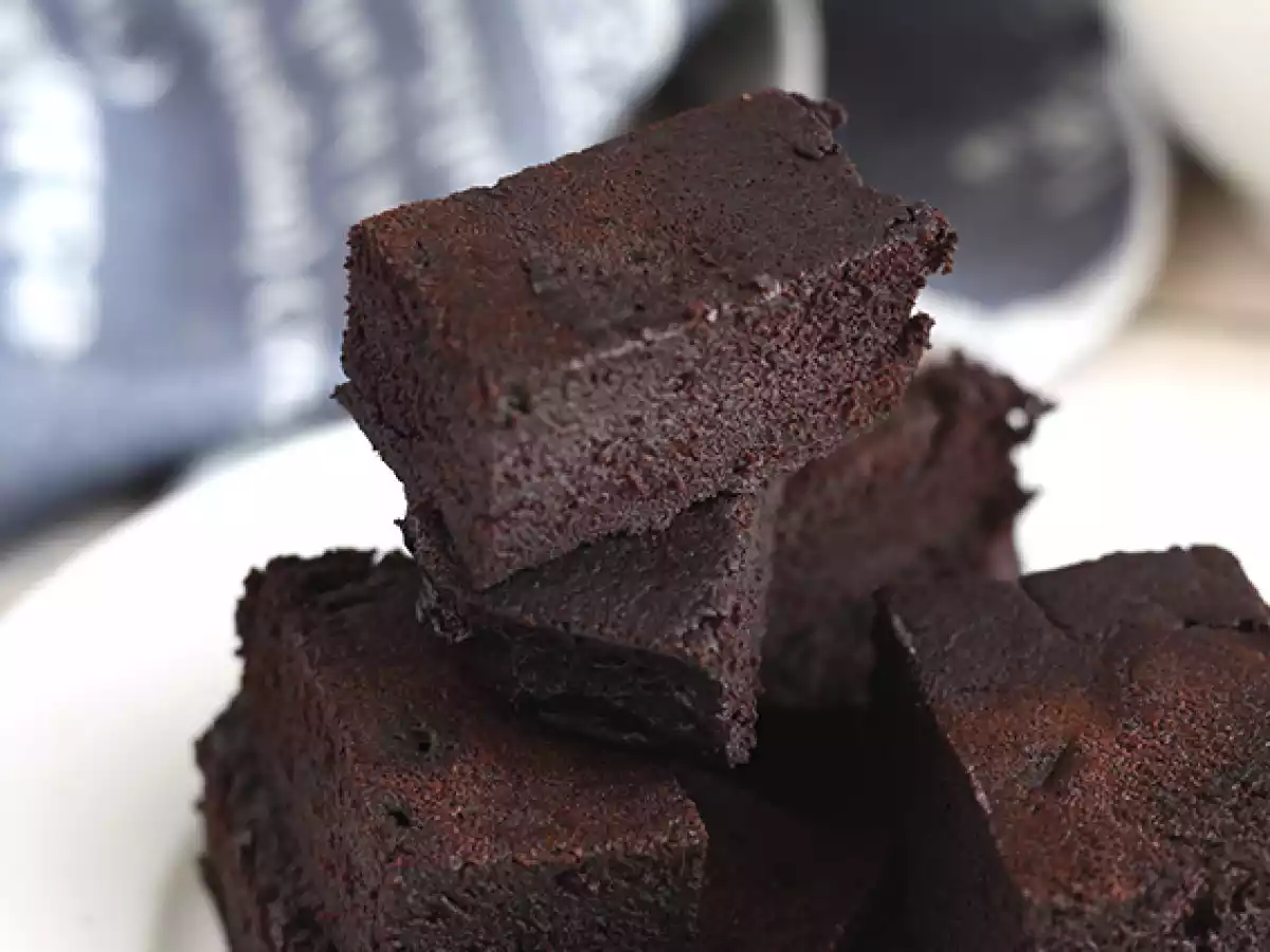 Pastel de chocolate sin huevos, sin horno, sin lactosa - foto 4