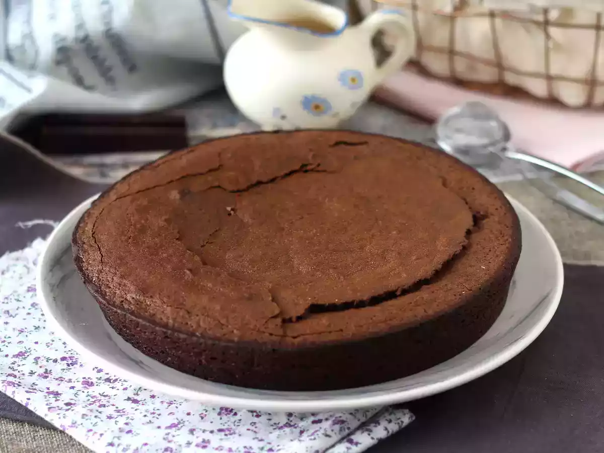Pastel de chocolate super simple - foto 4