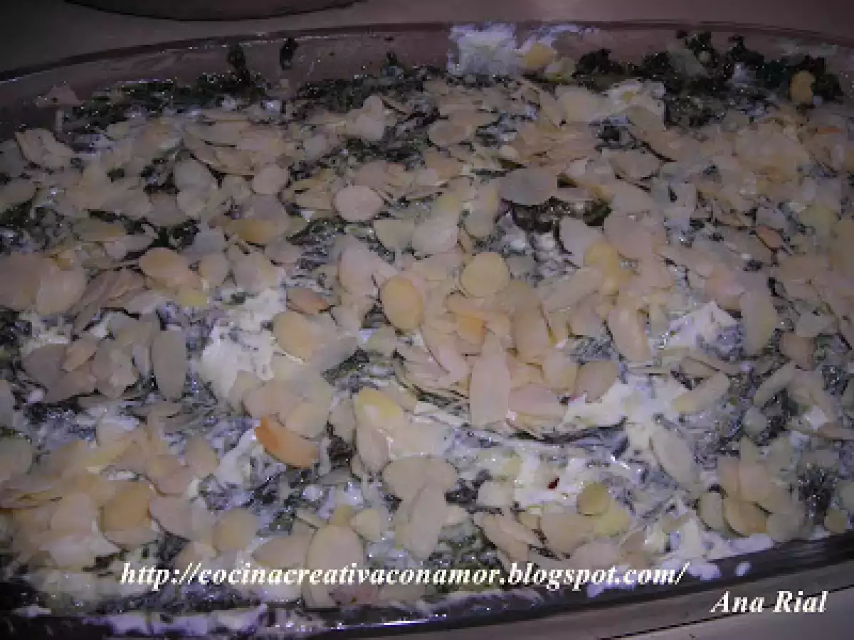 Pastel de espinacas con almendras - foto 3