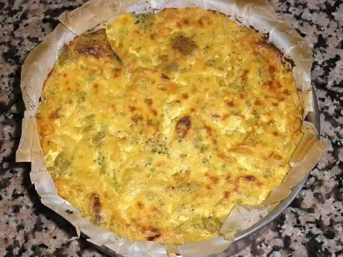 Pastel de espirales con hortalizas y tomates secos