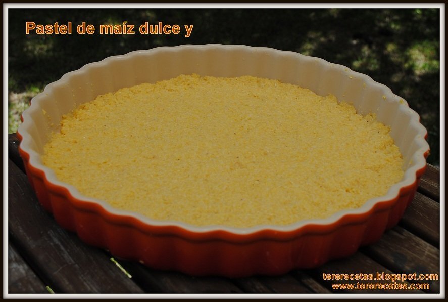 Pastel de maíz dulce con pollo. Receta Petitchef