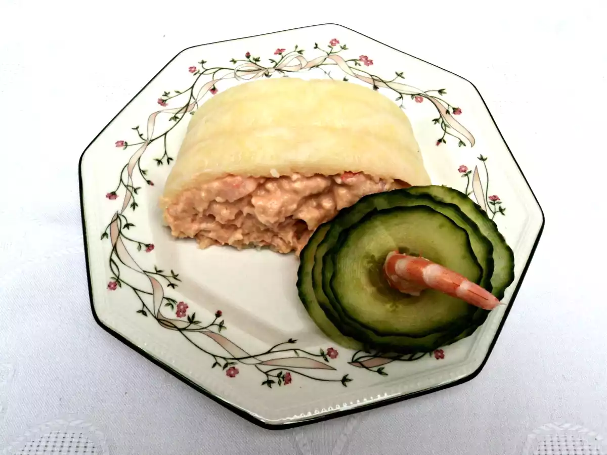 Pastel de patatas y langostinos