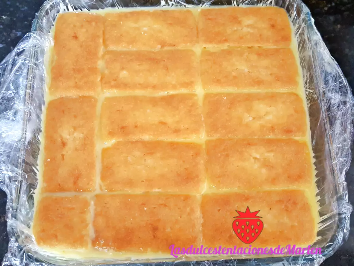 Pastel de piña y frutas del bosque - foto 2