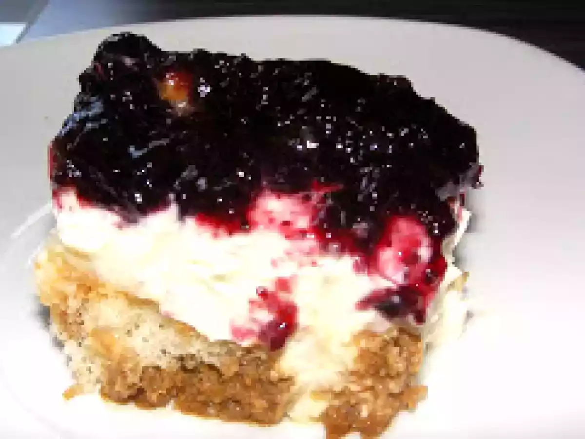 PASTEL DE QUESO MASCARPONE Y CHOCOLATE BLANCO EN TAN SOLO TRES PASOS MUY FACIL