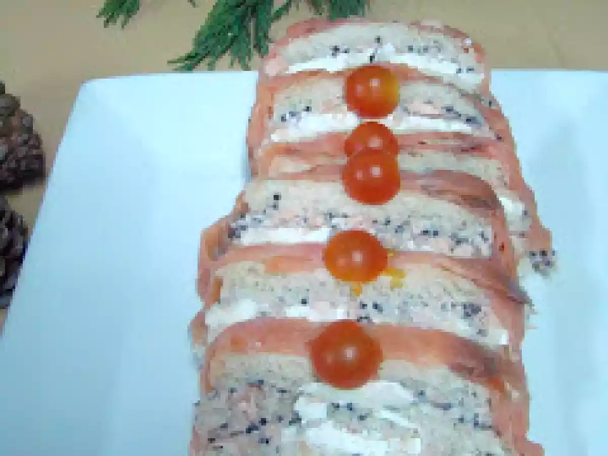 Pastel dos salmones y queso de cabra