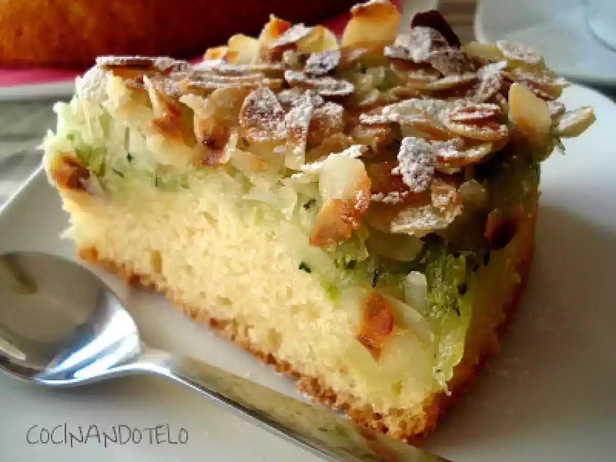 Pastel dulce de calabacin y almendras - foto 4