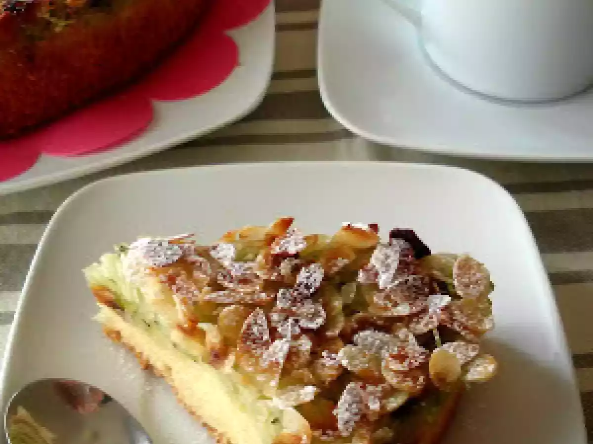 Pastel dulce de calabacin y almendras - foto 6