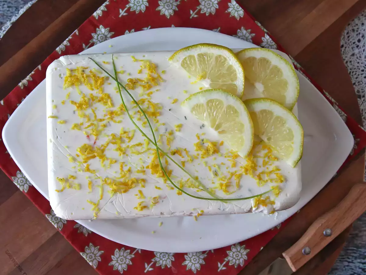 Pastel frío de palitos de cangrejo: un entrante fácil y sin horno para cualquier ocasión - foto 7