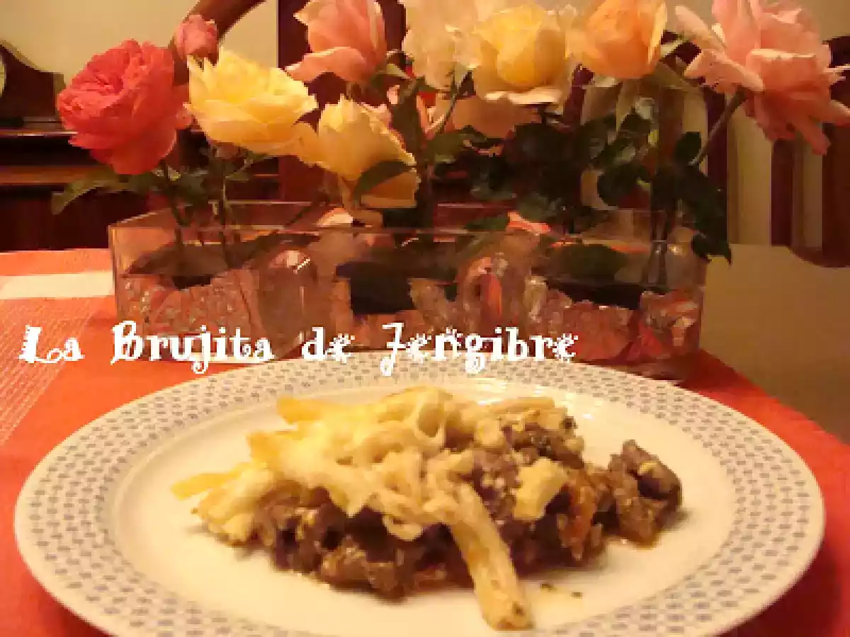 PASTEL GRIEGO DE CARNE... UN PLATO SENCILLO Y QUE INVITA A DISFRUTAR LA BUENA VIDA!