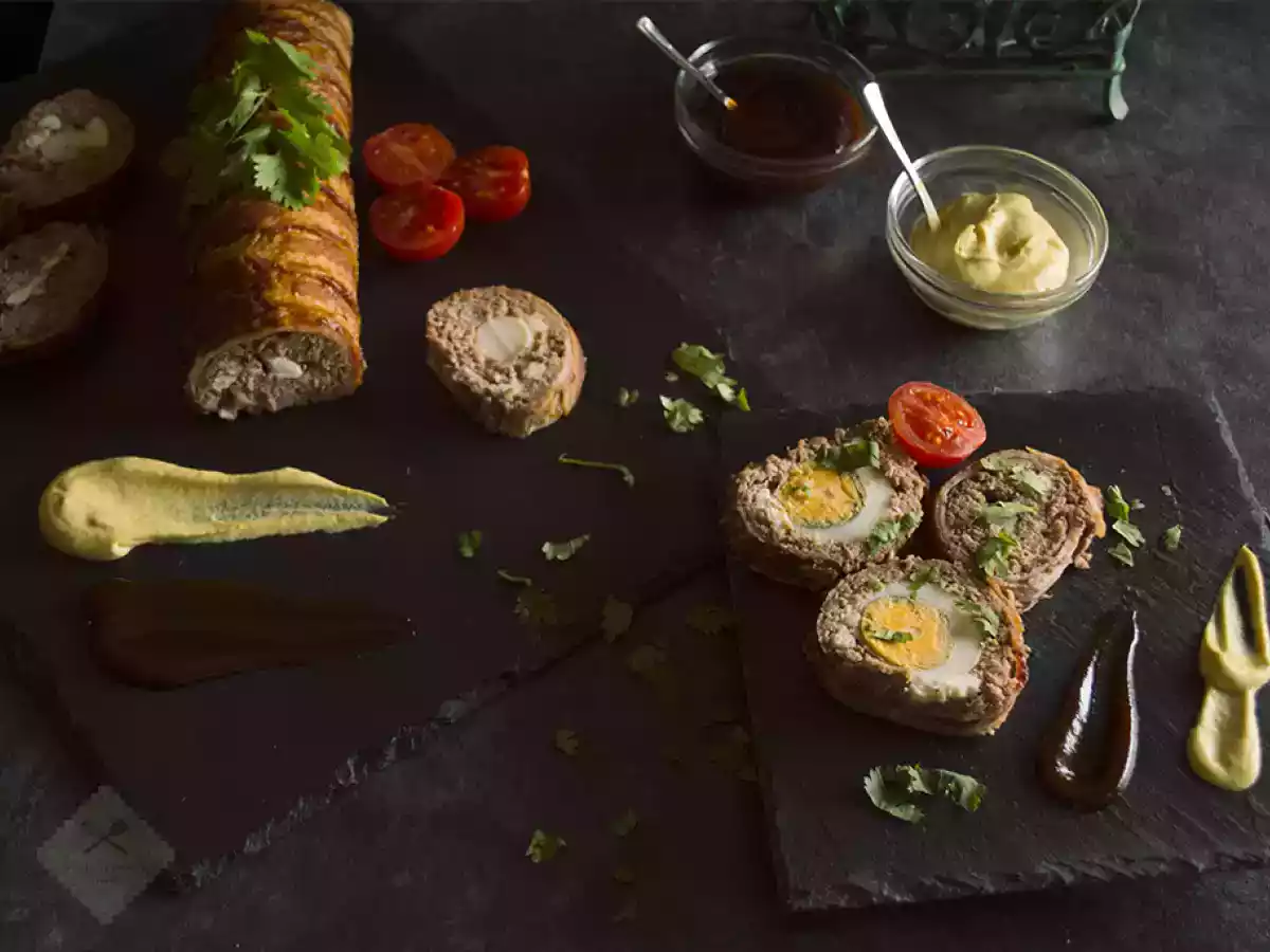 Pastel o rollo de carne picada