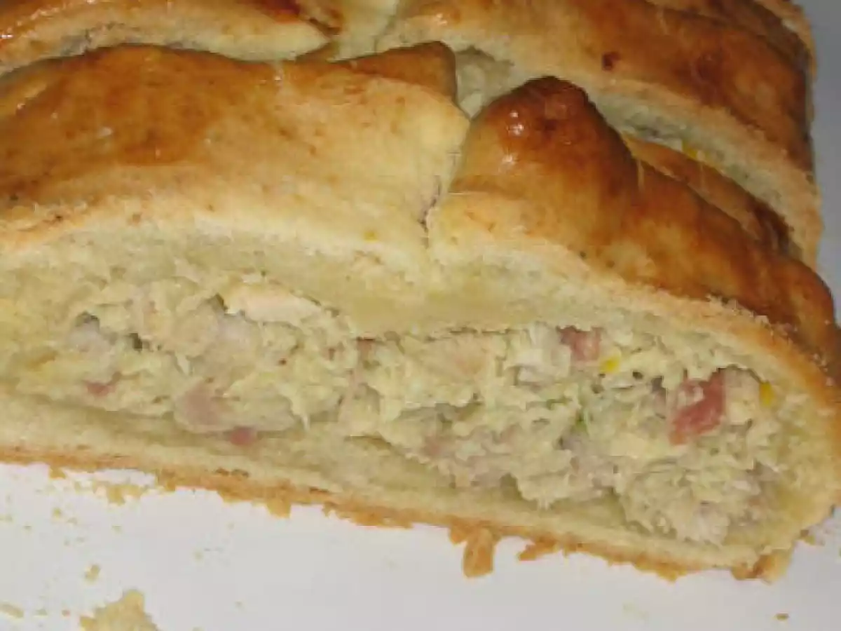 Pastel trenzado de pollo