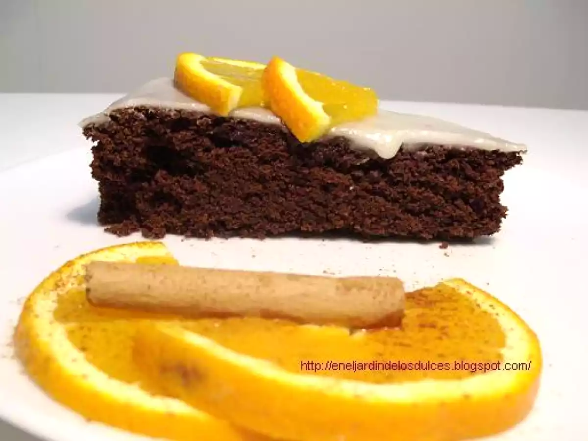 Pastel vegano de chocolate y naranja