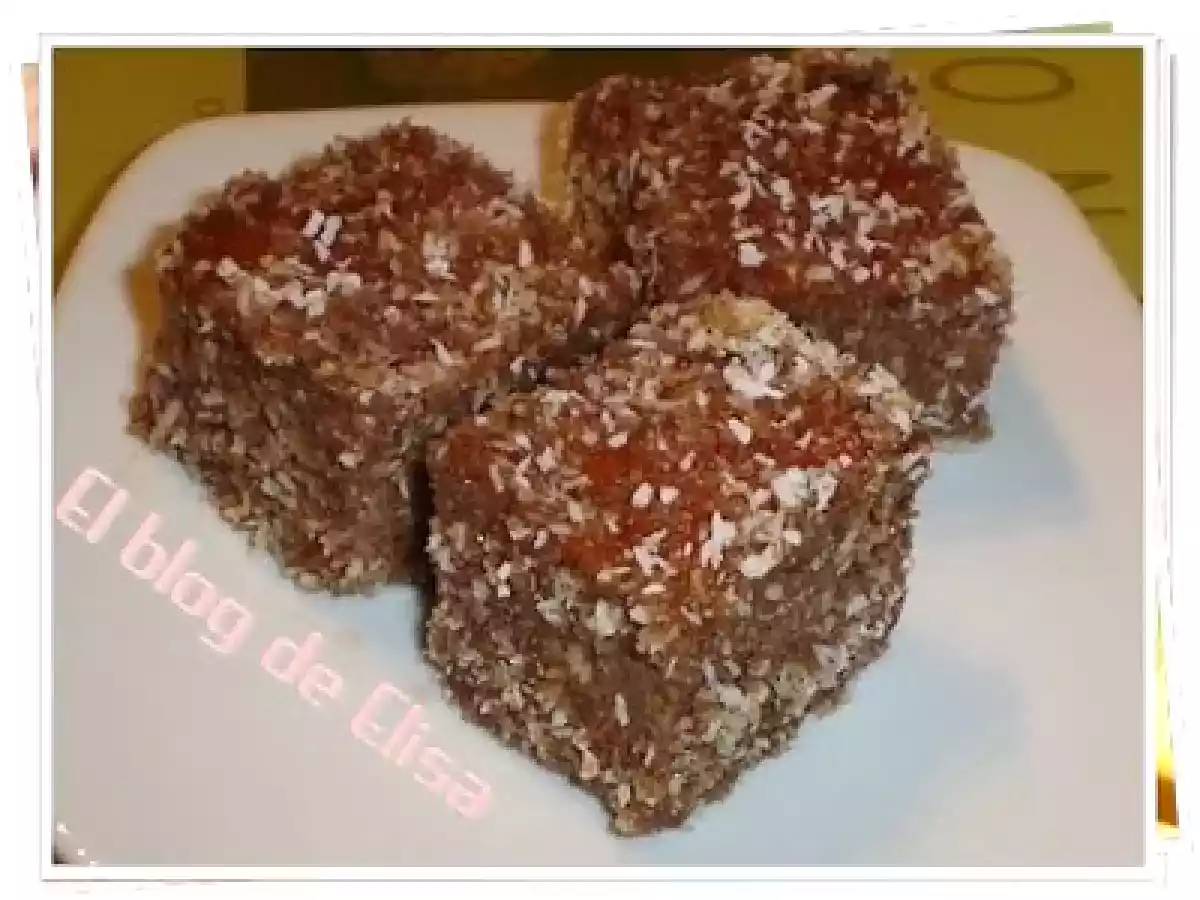 Pastelitos con nueces y coco rallado