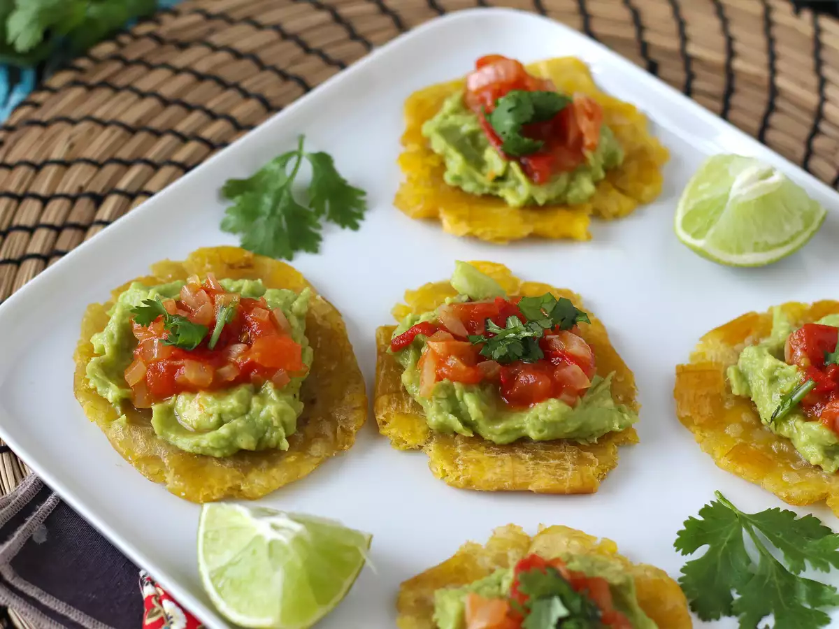 Patacones con hogao y guacamole, ¡un viaje a la cocina latinoamericana! - foto 5