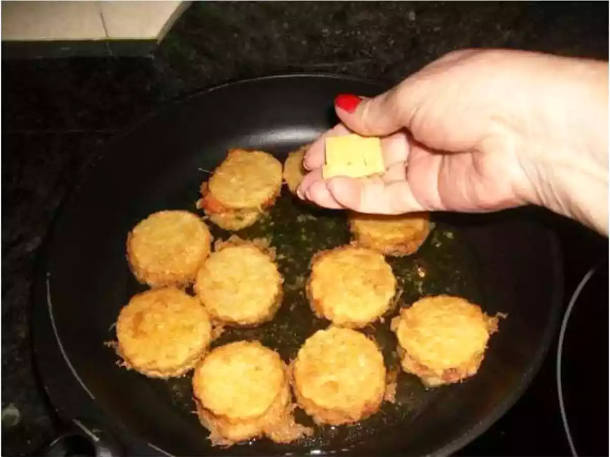 PATATAS A LA IMPORTANCIA RELLENAS - foto 6