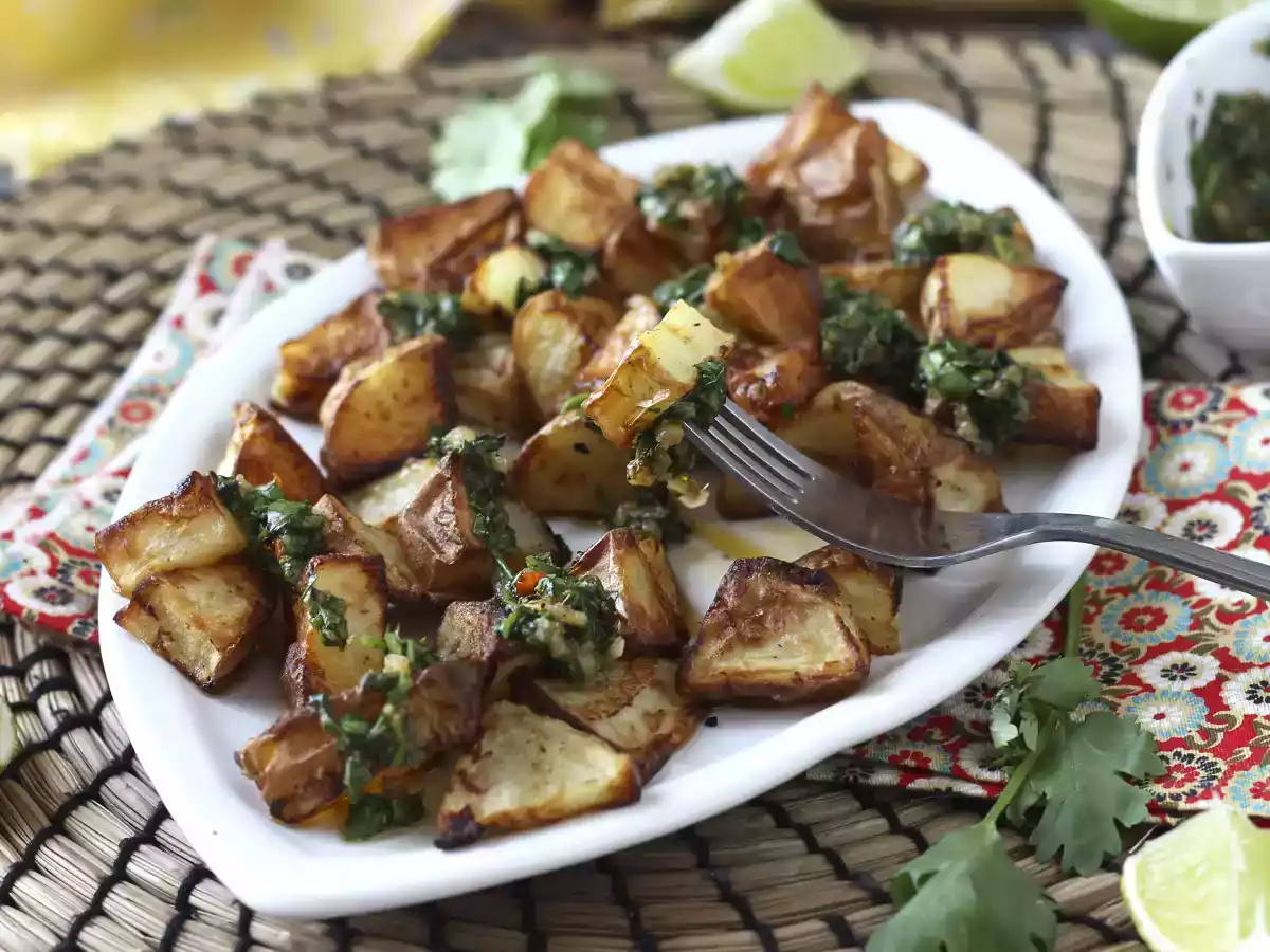 Patatas al horno con chimichurri