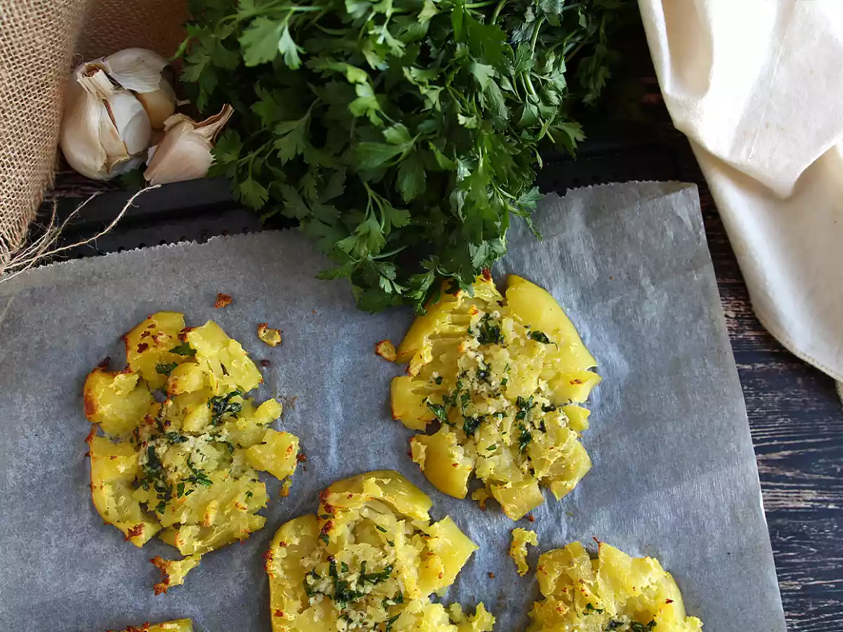 Patatas aplastadas con perejil y ajo ¡La guarnición perfecta! - foto 4