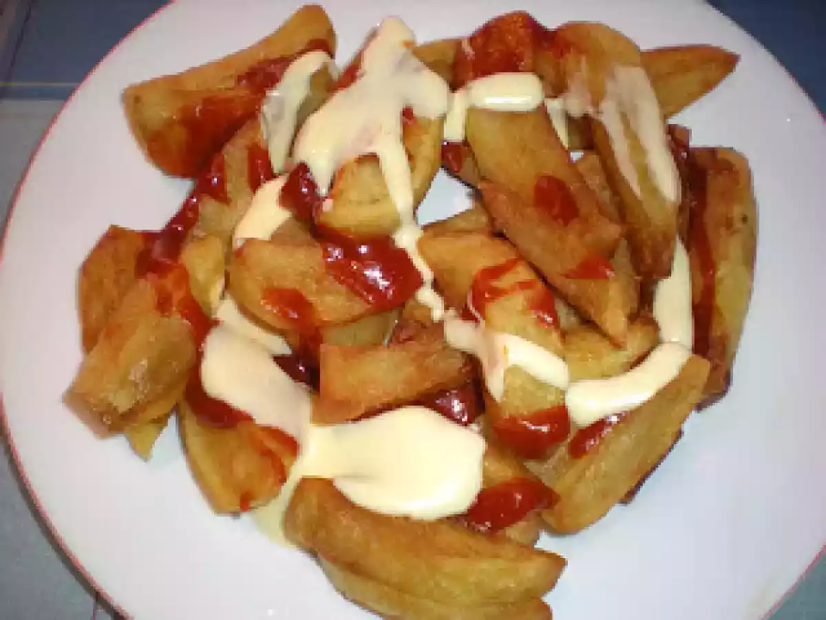 Patatas bravas