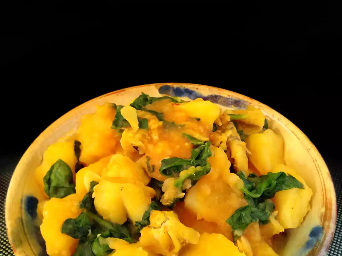 Patatas con espinacas y bacalao (guiso invernal) - foto 3