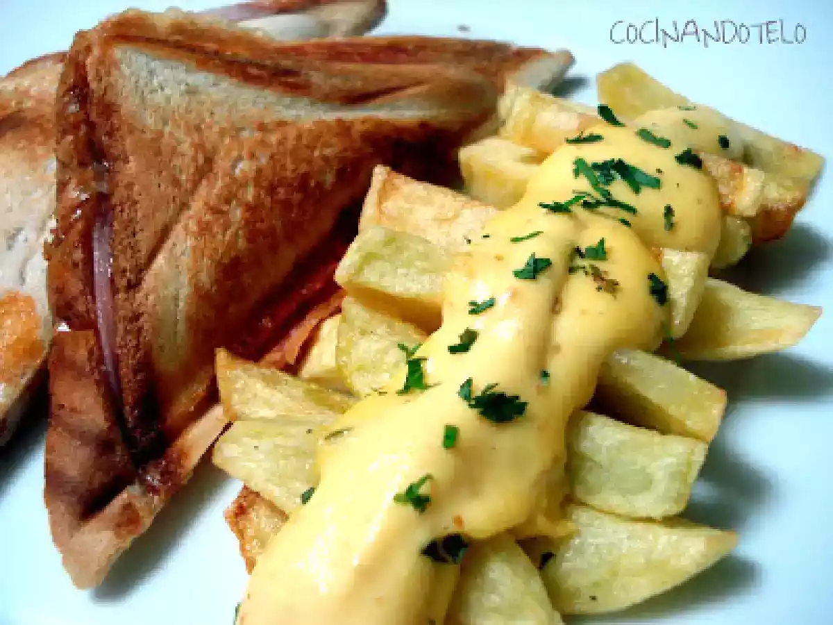 Patatas con salsa de huevos fritos - foto 5