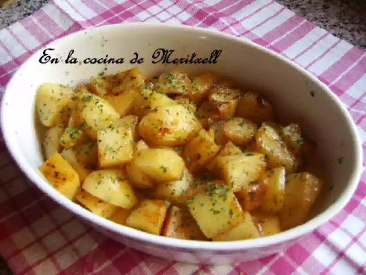 Patatas guarnición en bolsa de asar