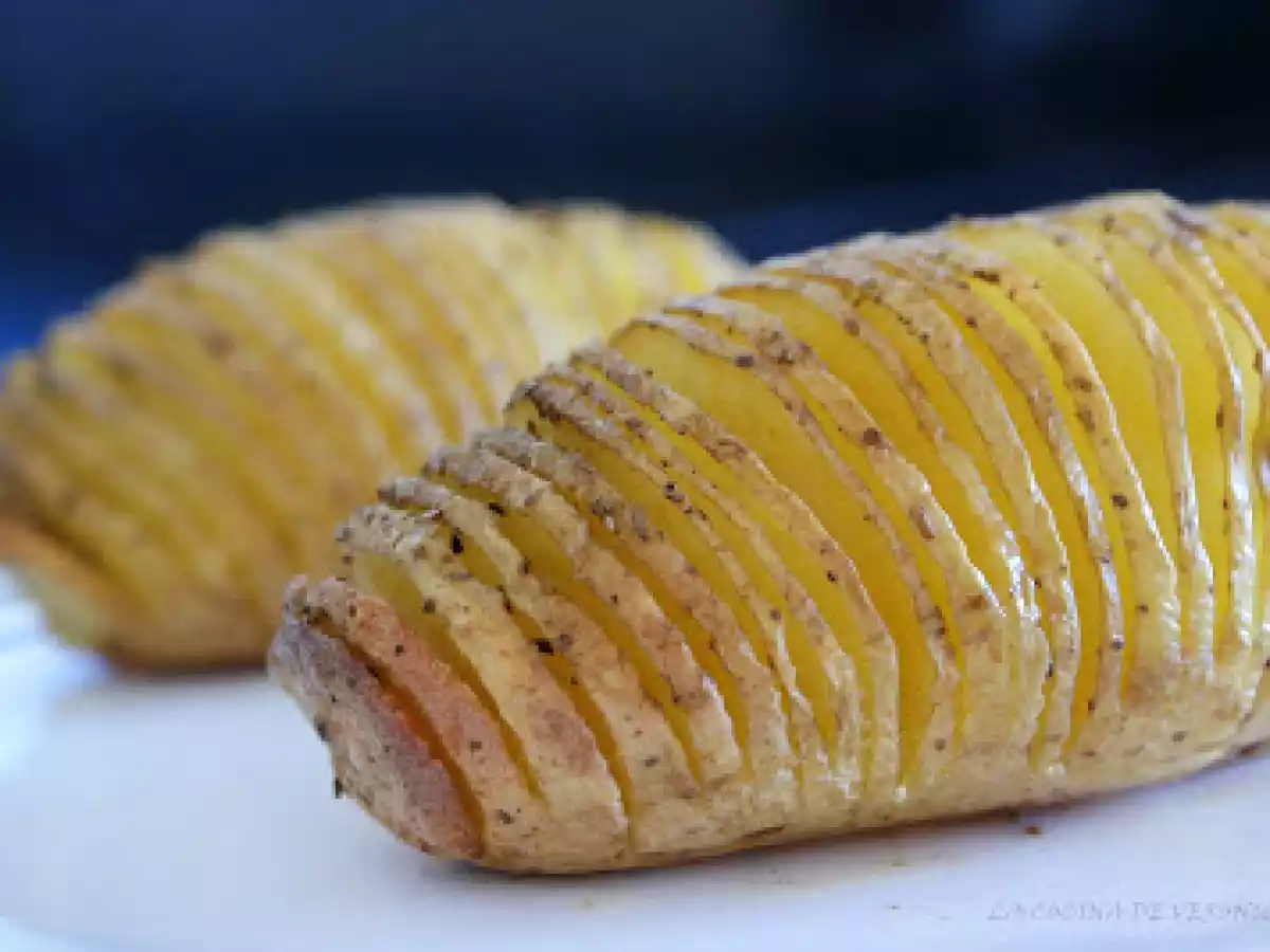 Patatas hasselback con especias ariosto