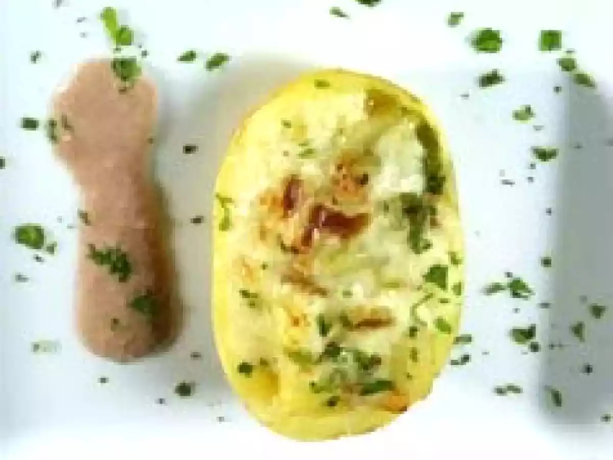 PATATAS RELLENAS CON PIMIENTOS