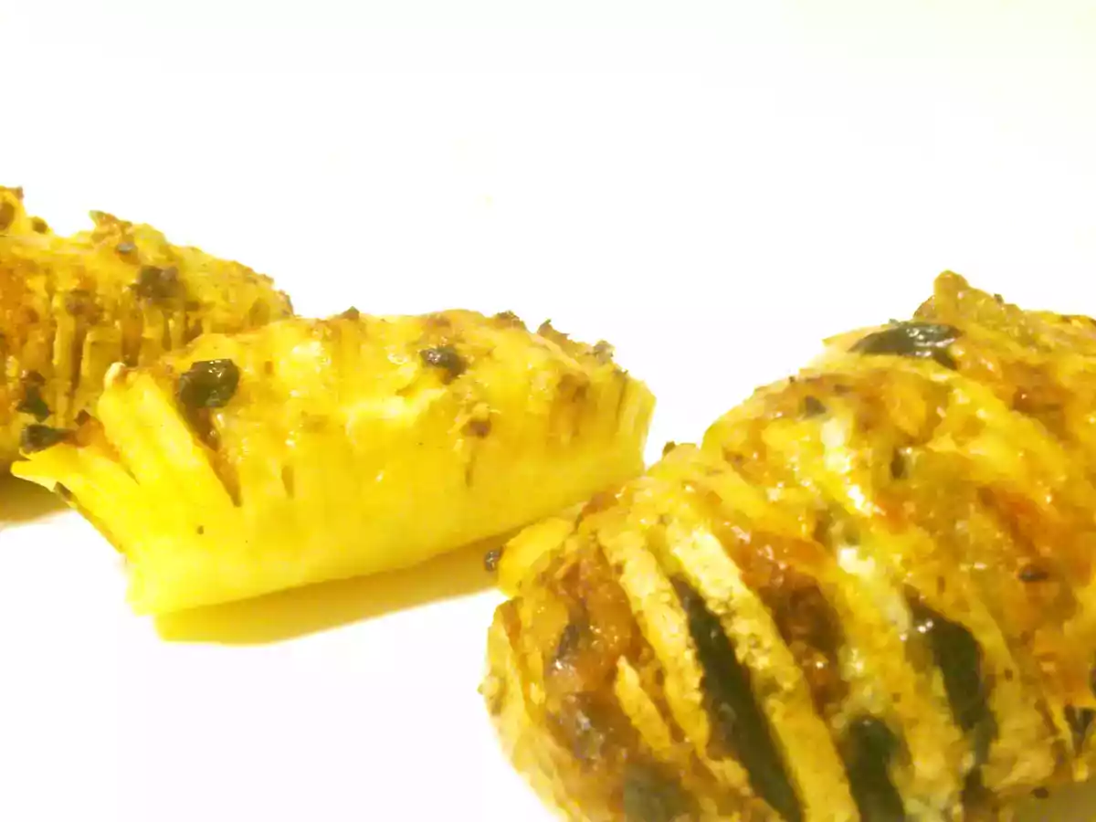 Patatas Rellenas de atún y cebolla.