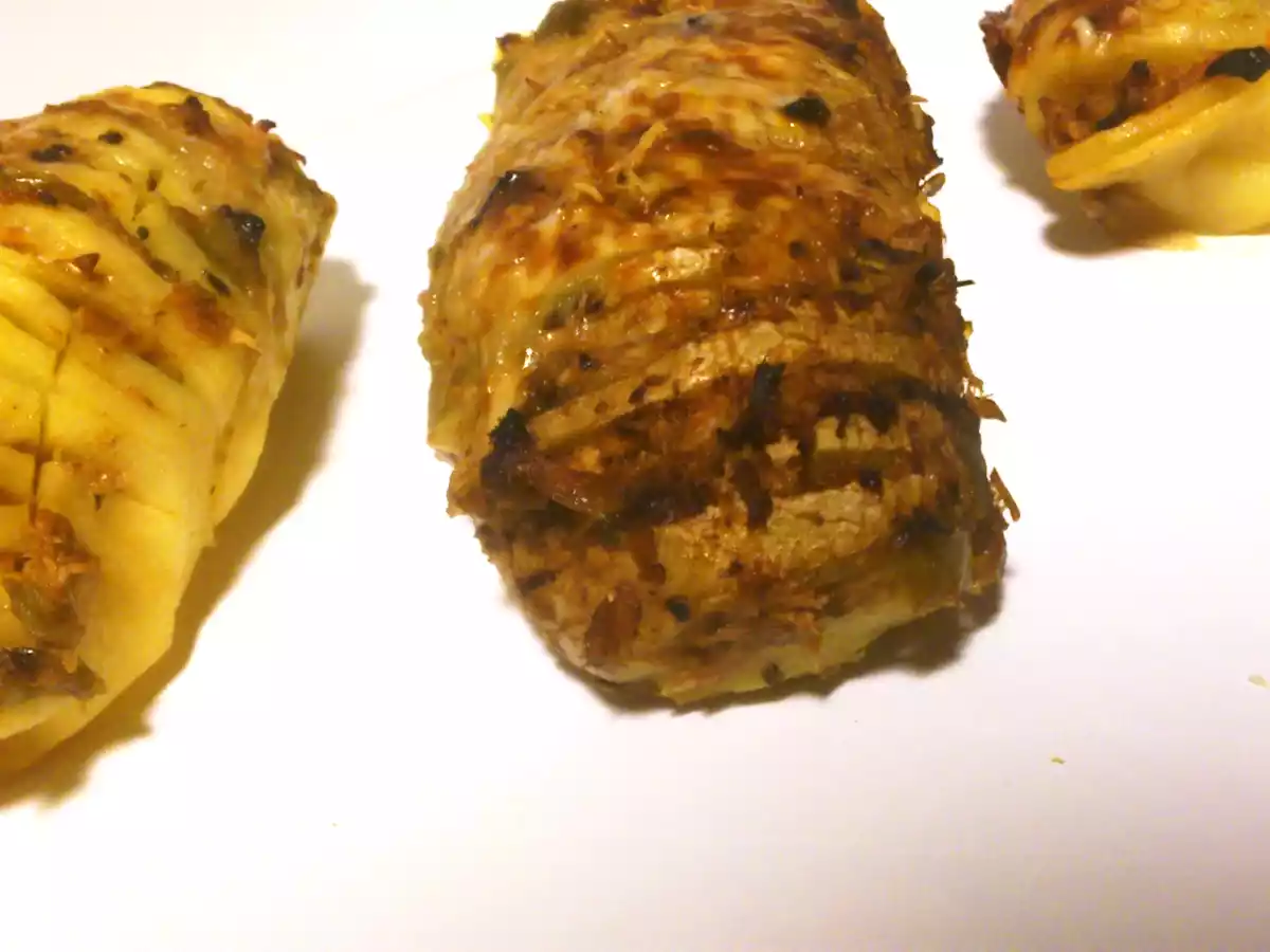 Patatas Rellenas de atún y cebolla. - foto 2