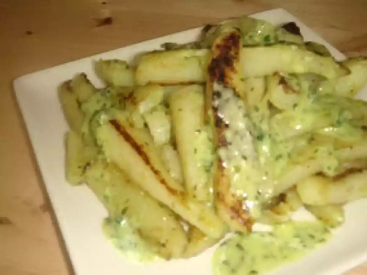 Patatas salteadas con salsa al ajillo - foto 2