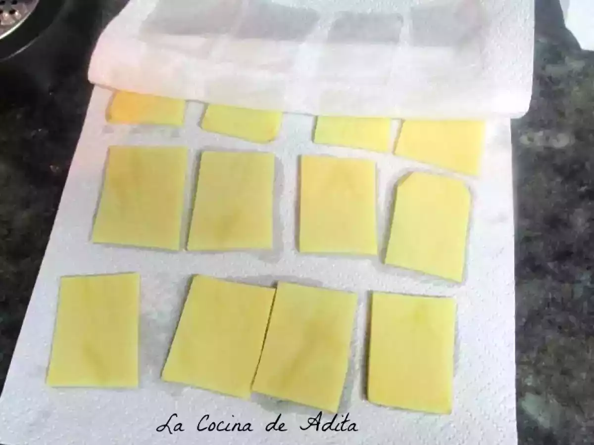 Patatas soufflés rellenas de alioli - foto 7