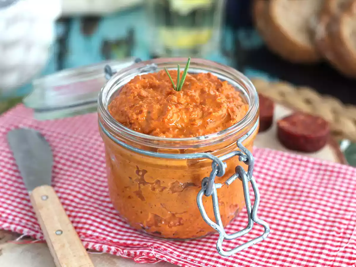 Paté de chorizo, fácil y rápido