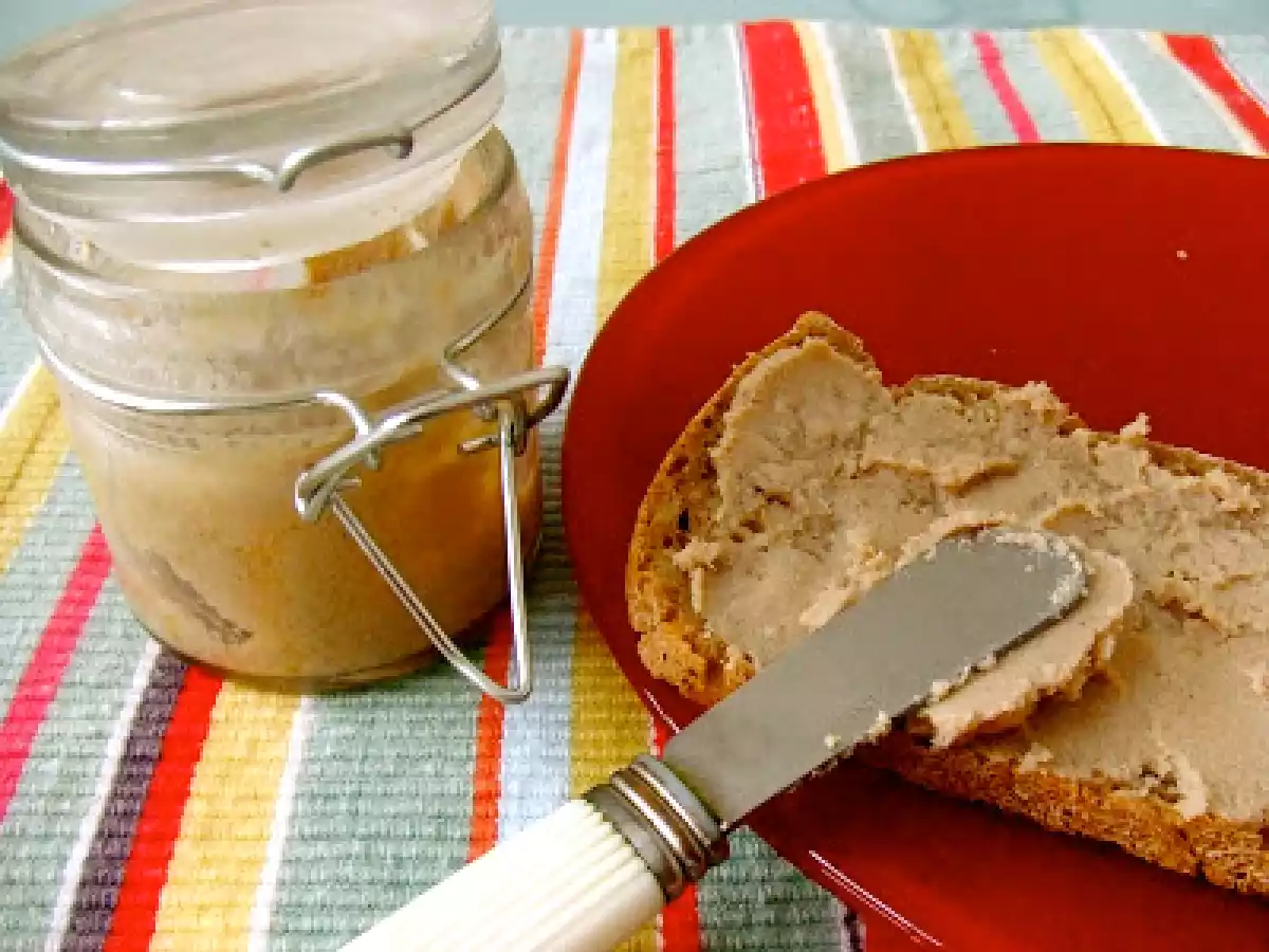 Paté de higaditos de pollo al Brandy
